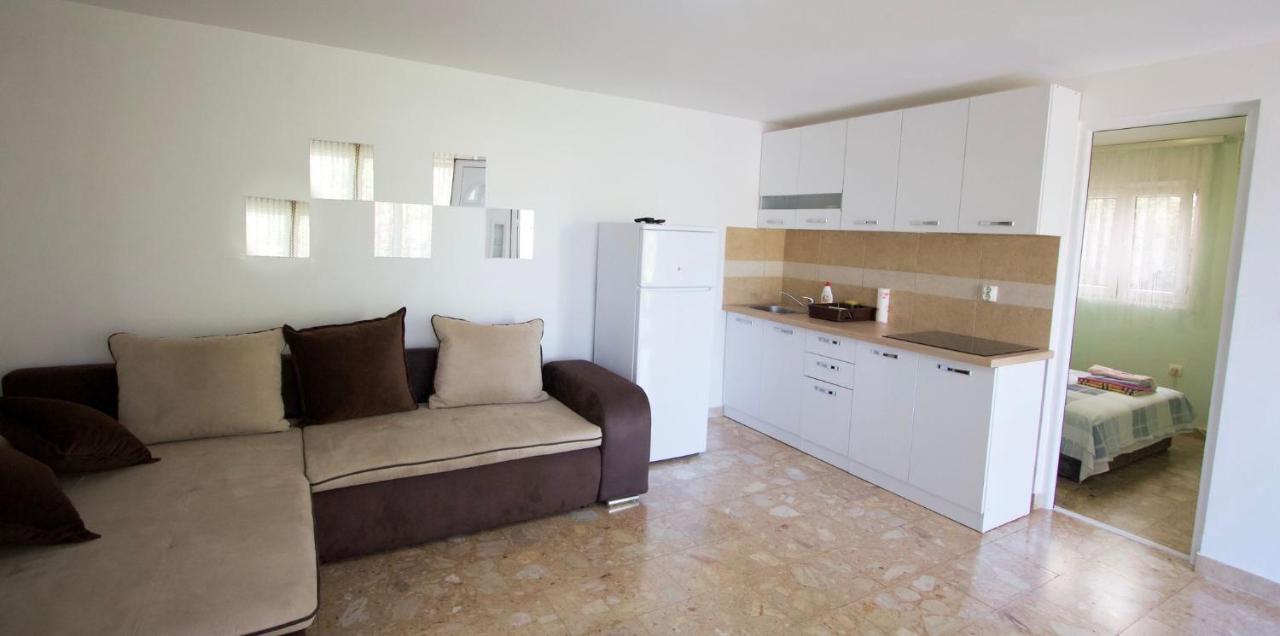 Natalie Apartments Tivat Exterior foto